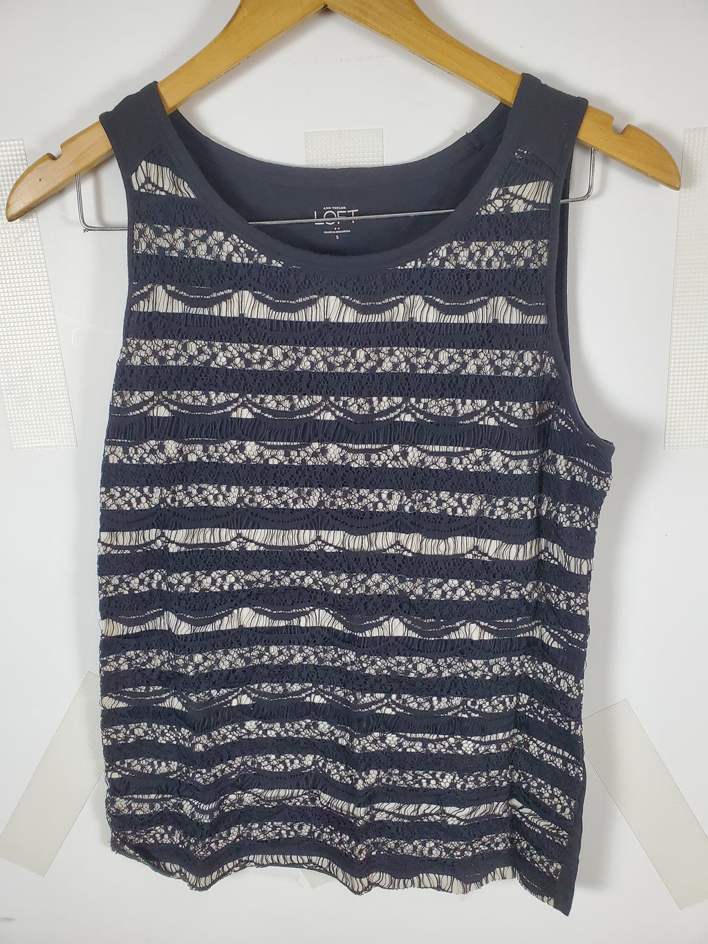 Ann Taylor LOFT Sleeveless Top Small