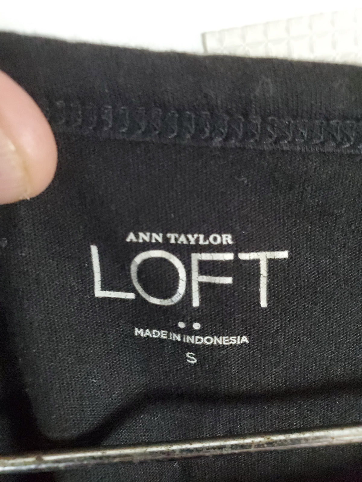 Ann Taylor LOFT Sleeveless Top Small
