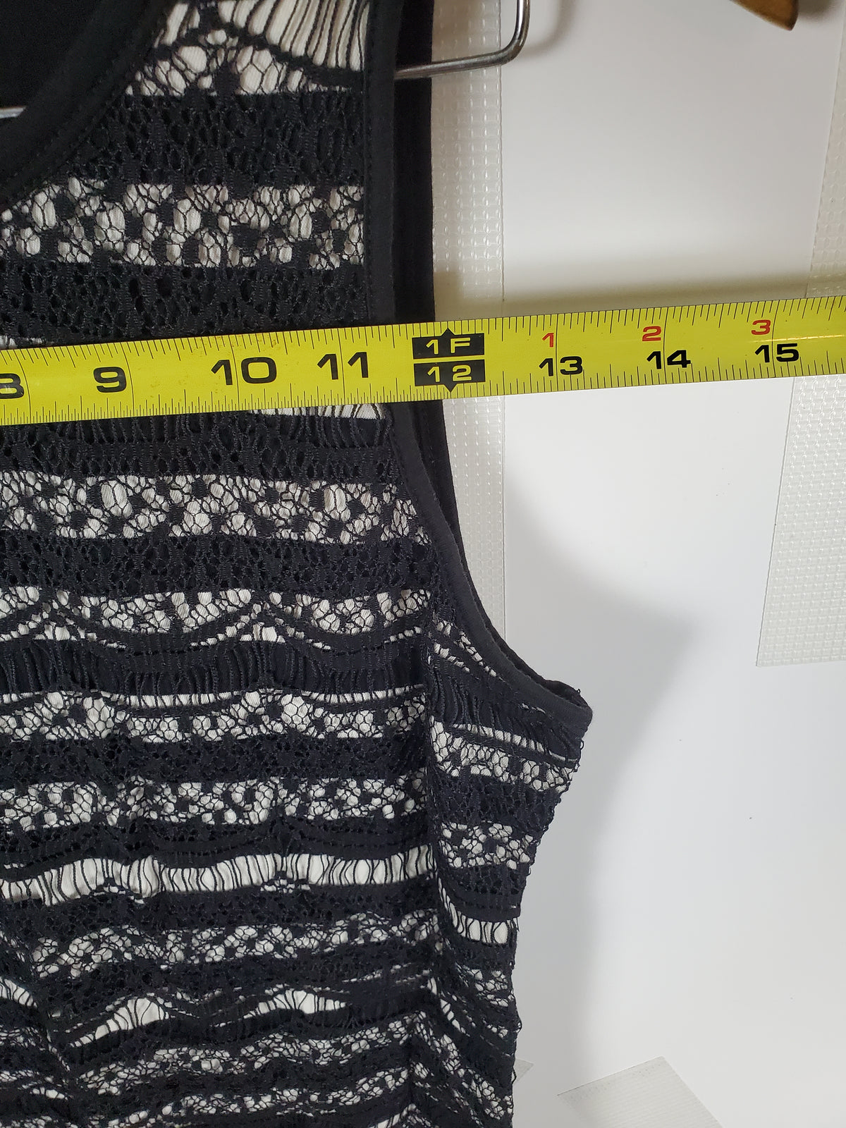 Ann Taylor LOFT Sleeveless Top Small