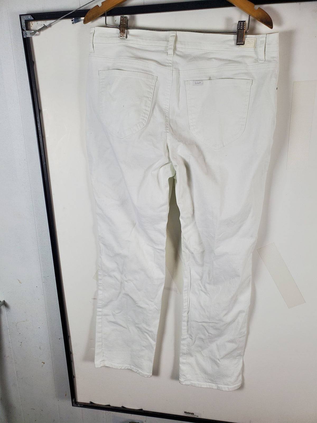 Lee Women's White Jeans 34/35 waist - Size 16 Medium