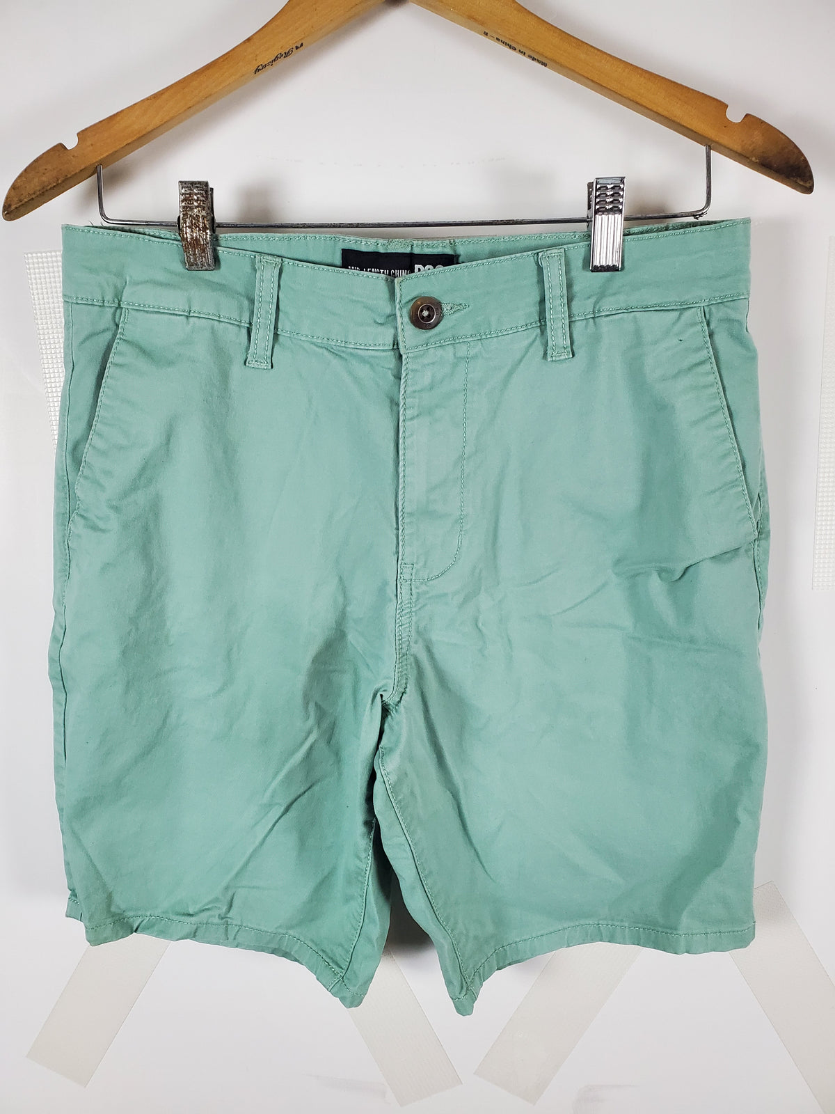 RSQ Men's Green Mid Length Chino Shorts Size 30