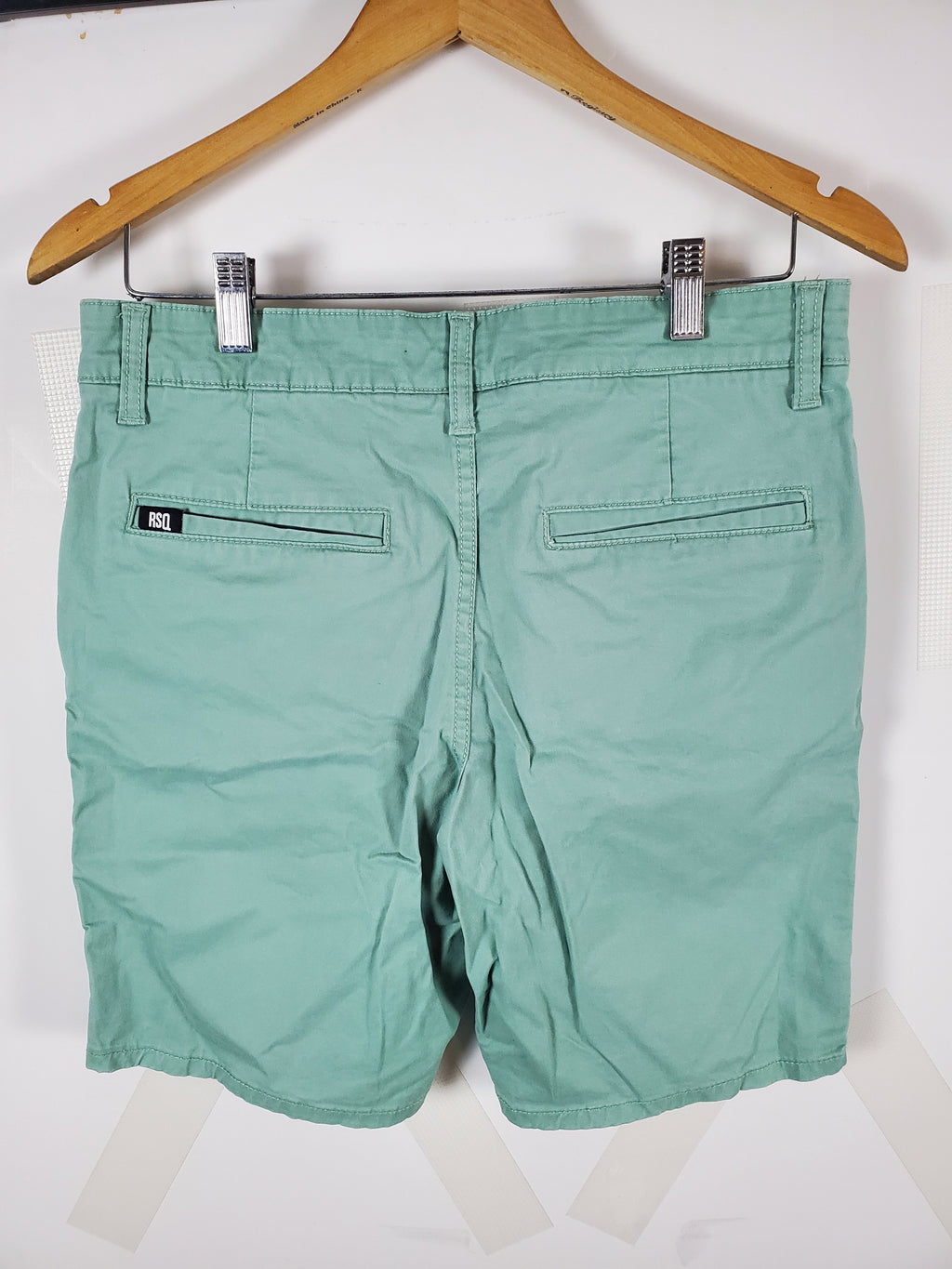 RSQ Men's Green Mid Length Chino Shorts Size 30