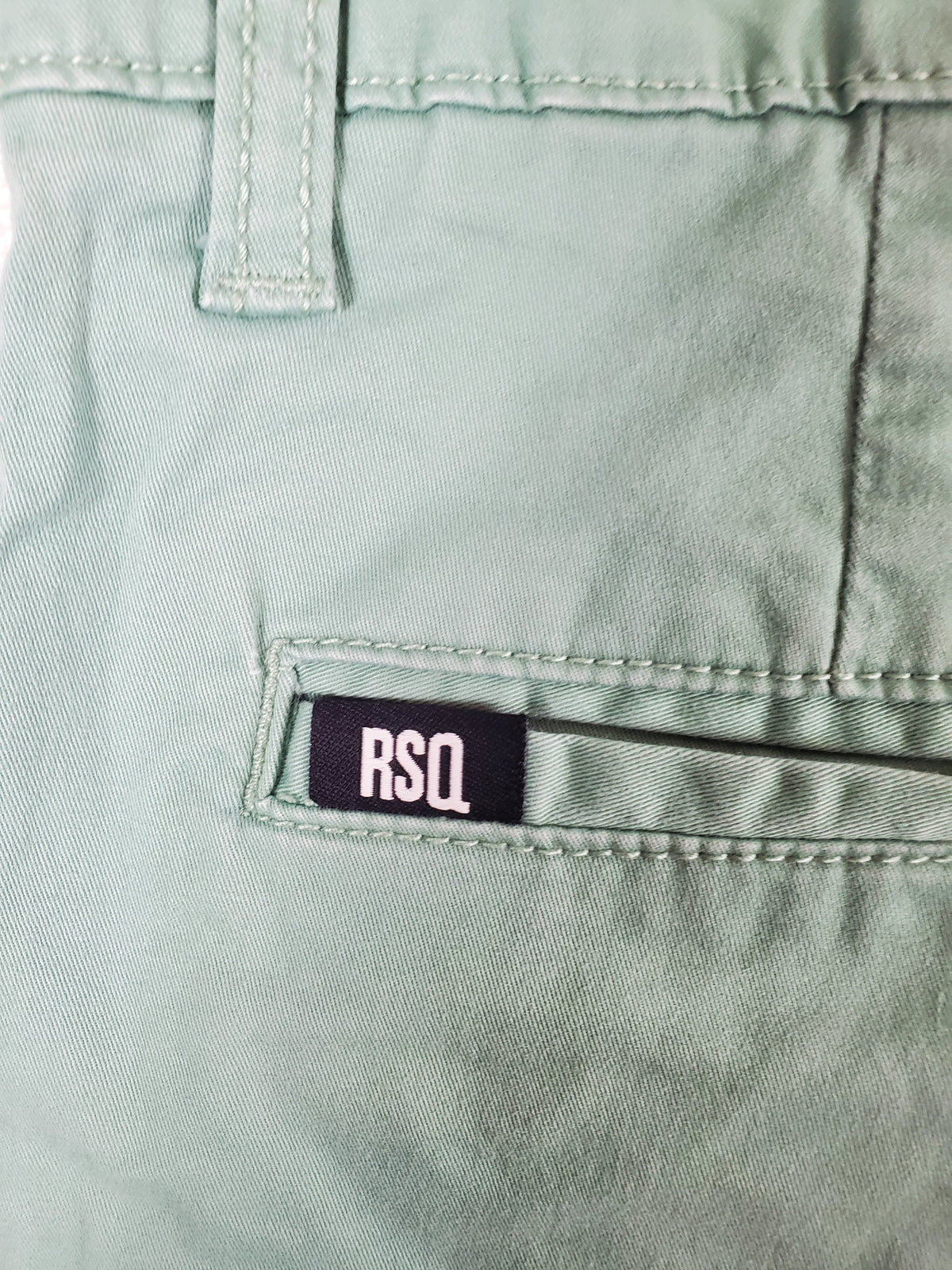 RSQ Men's Green Mid Length Chino Shorts Size 30