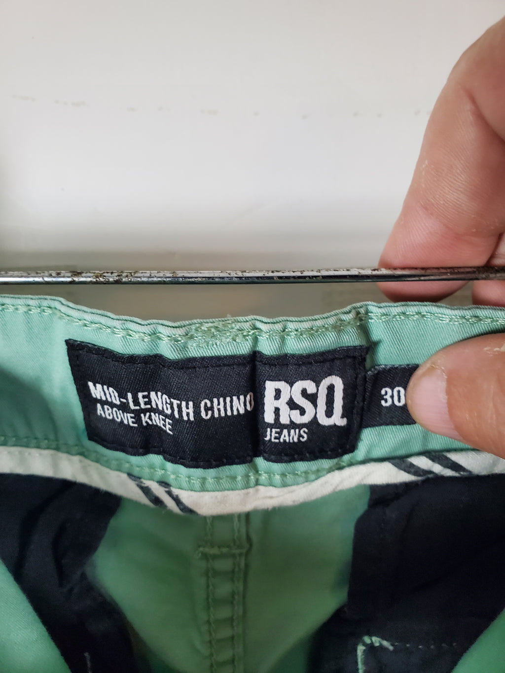 RSQ Men's Green Mid Length Chino Shorts Size 30