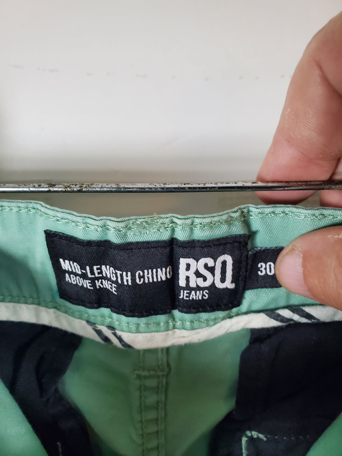 RSQ Men's Green Mid Length Chino Shorts Size 30
