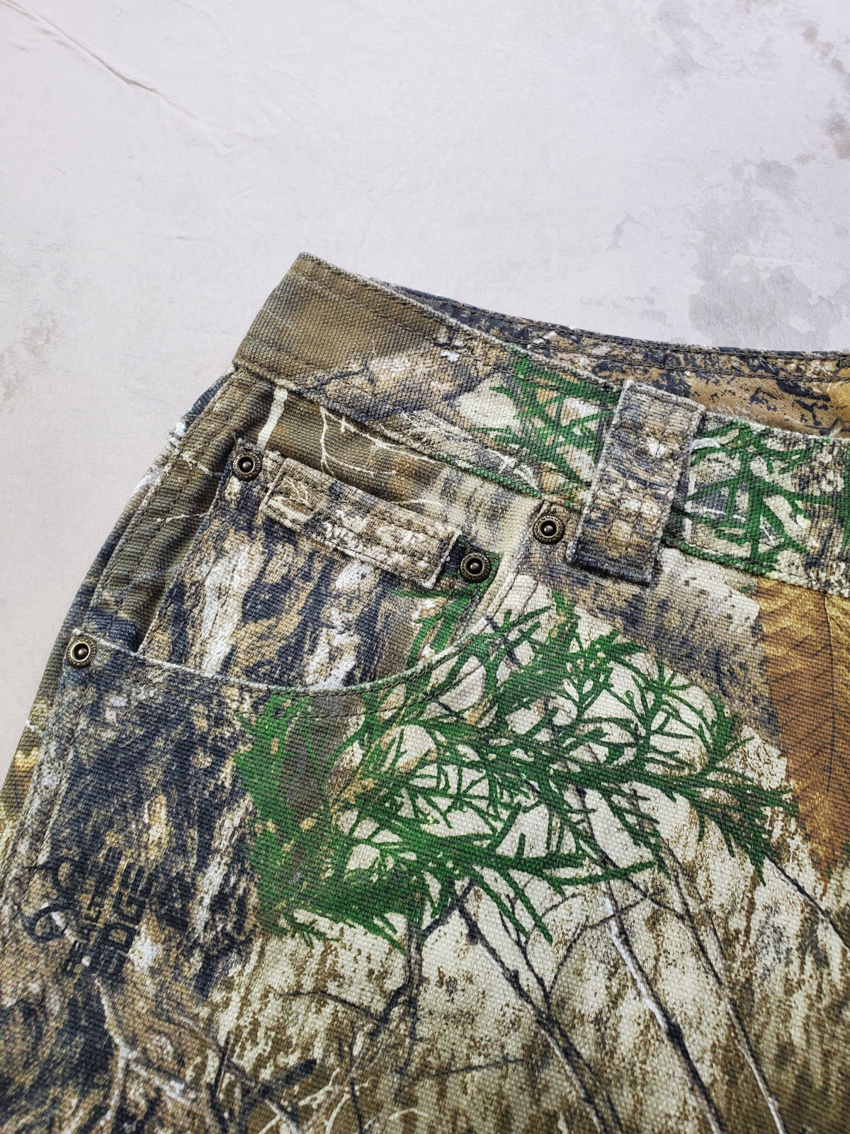 Columbia Sportswear Camouflage Pants – Size 34x30 – Great Condition