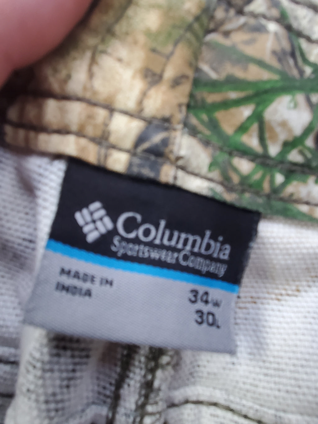 Columbia Sportswear Camouflage Pants – Size 34x30 – Great Condition