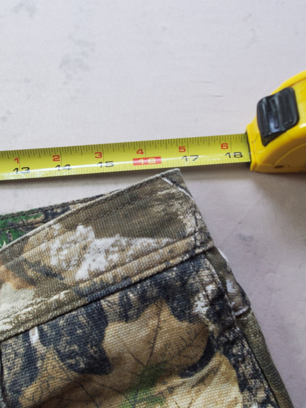 Columbia Sportswear Camouflage Pants – Size 34x30 – Great Condition