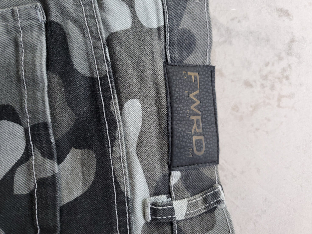 FWRD Denim Stacked Jeans – Size 32x36 – Streetwear Distressed Style