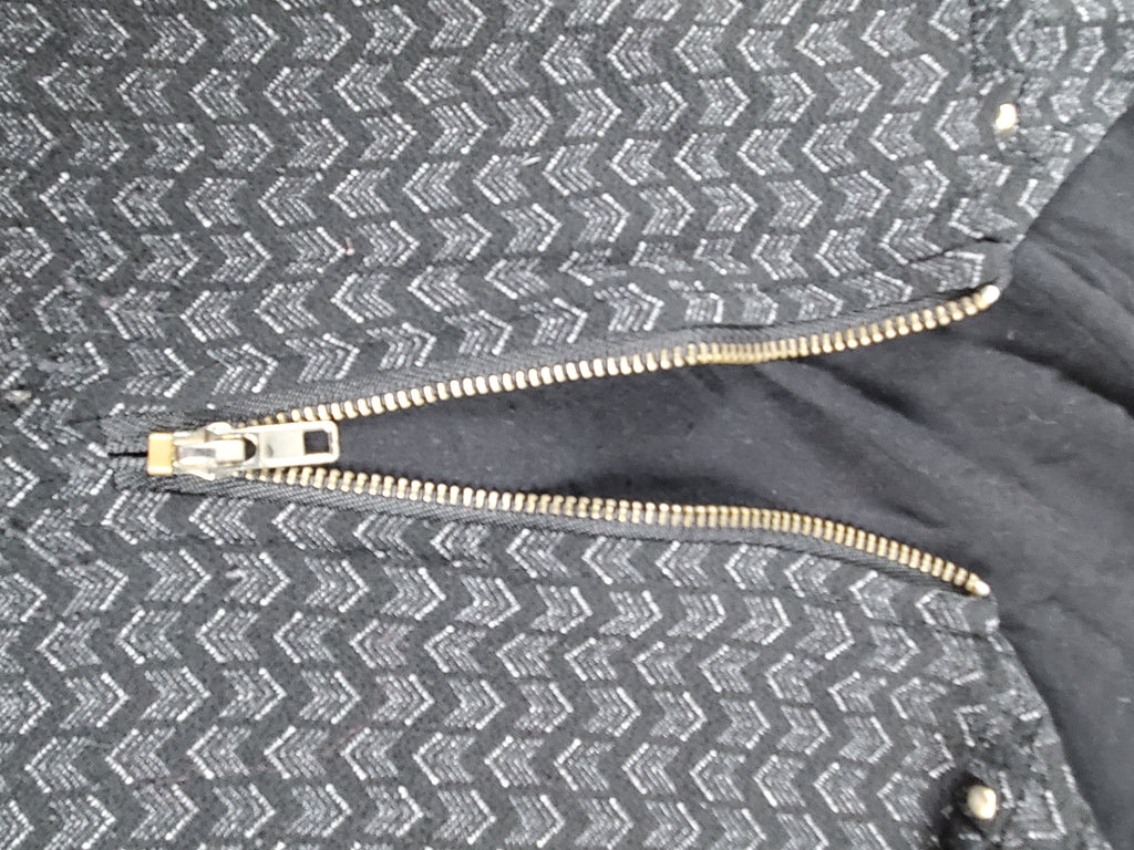 Tempted black pull over vest with zipper neck line Size M
