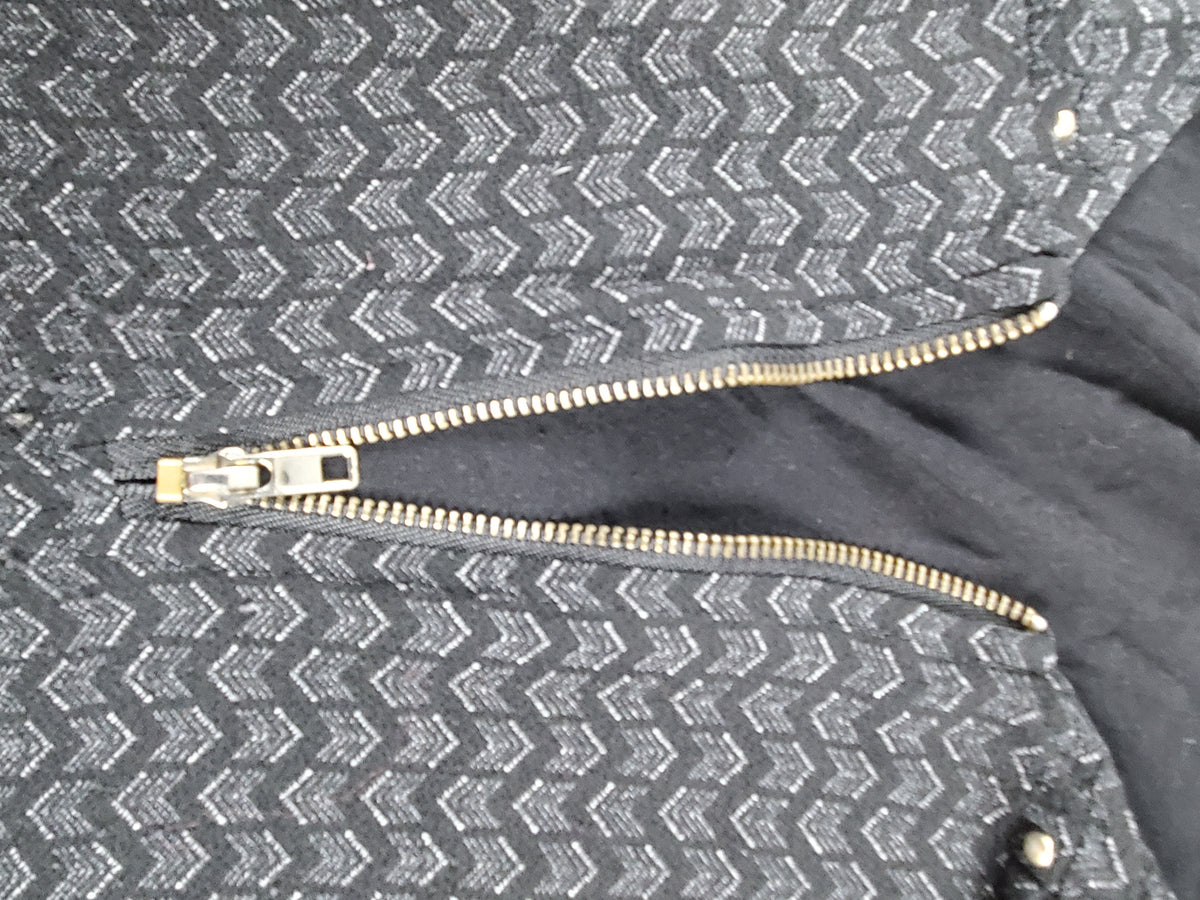 Tempted black pull over vest with zipper neck line Size M