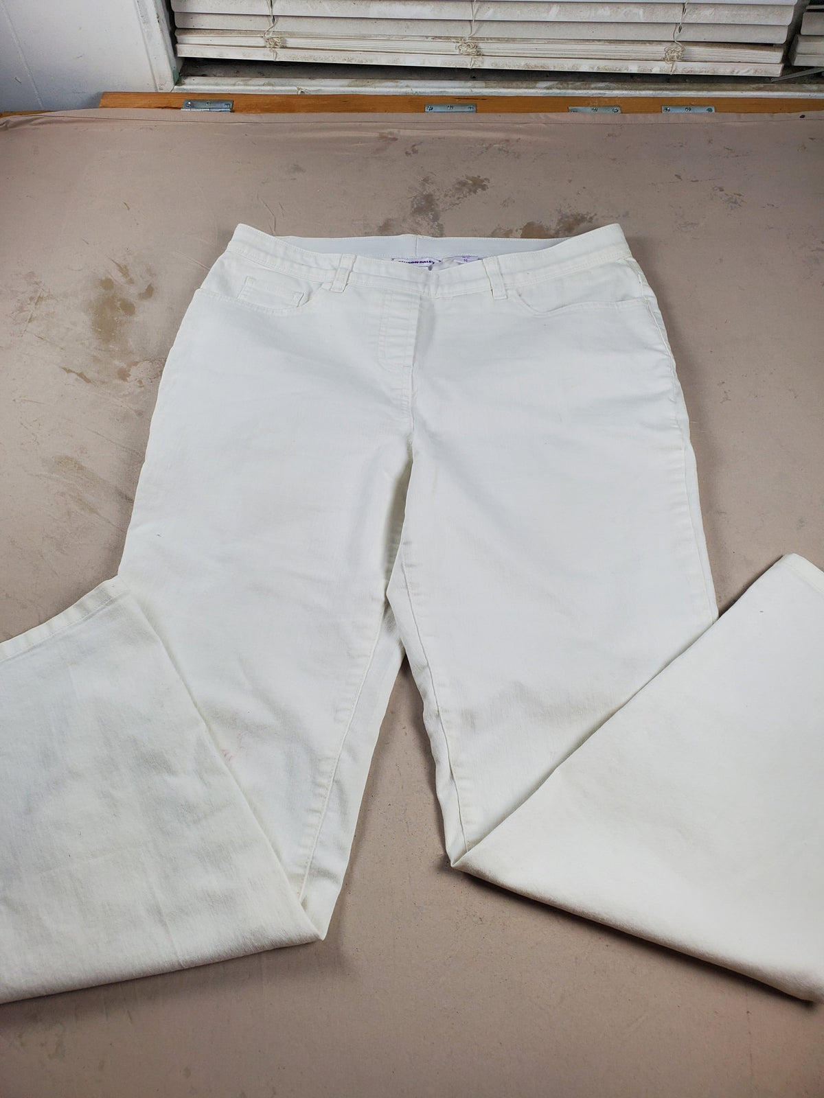Vintage Allison Daley White Denim Stretch waist jeans Size 14