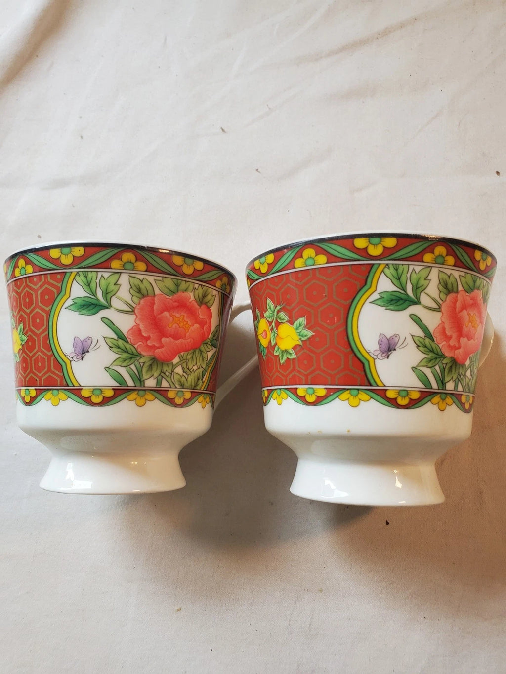 Mikasa Imperial Palace A7608 Tea Cup Set of 2 Fine China Japan Excellent
