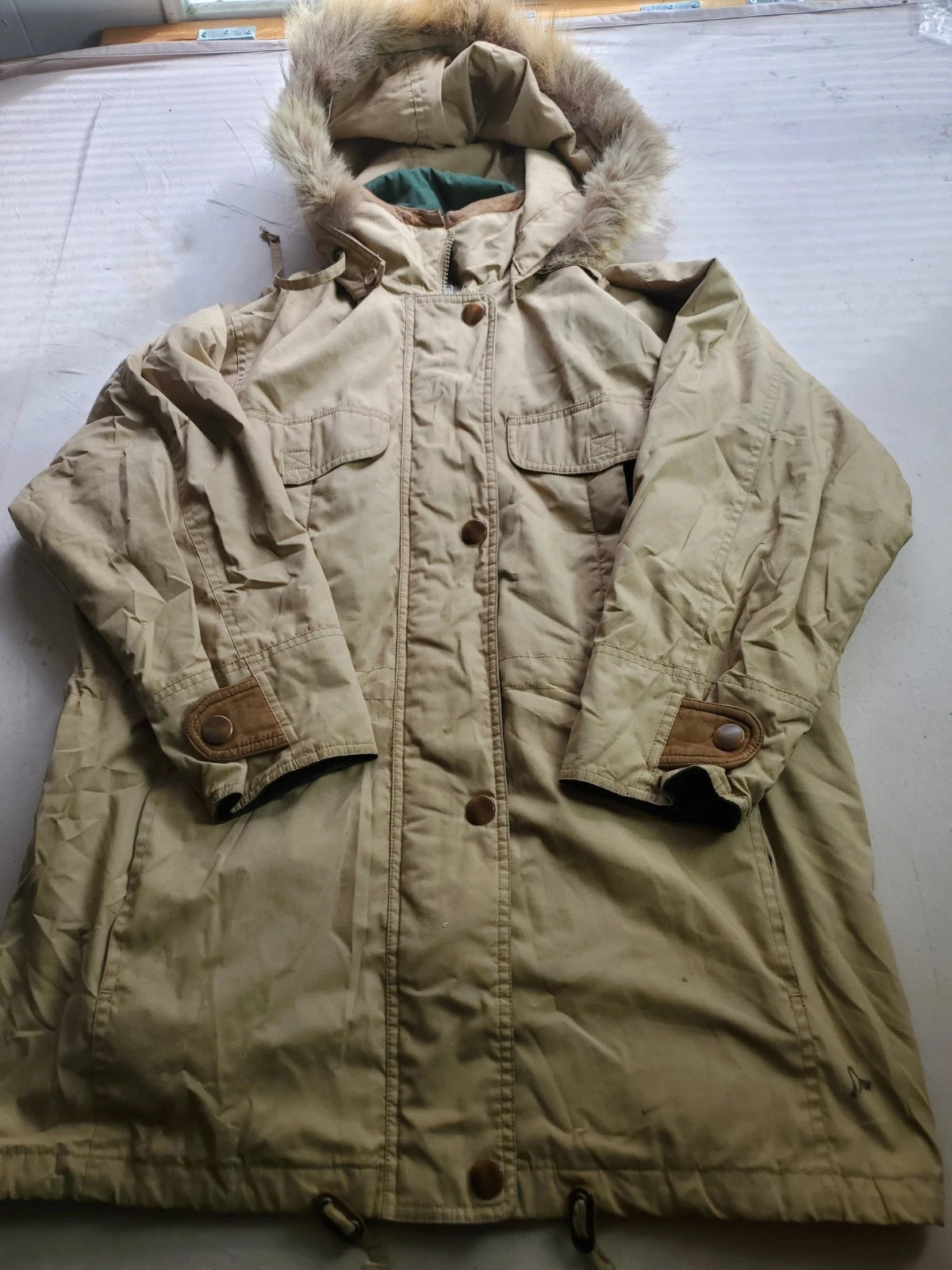 London Fog Heavy Winter Coat – Removable Hood – Size XS REG – Beige