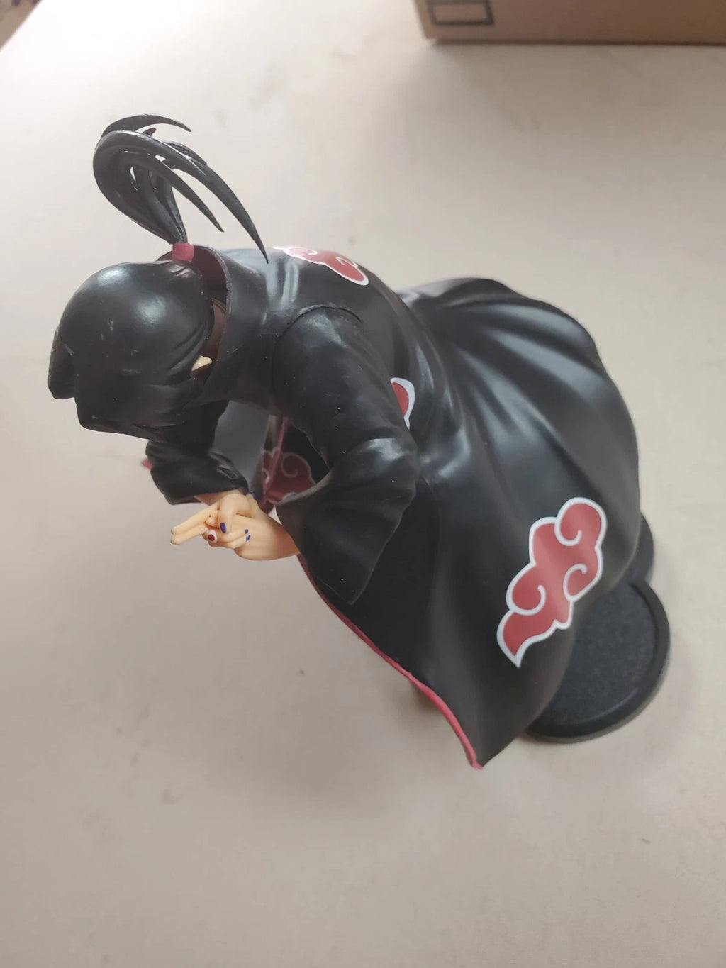 Itachi Uchiha Naruto Figure – Akatsuki Cloak – Dynamic Hand Sign Pose – Anime Co