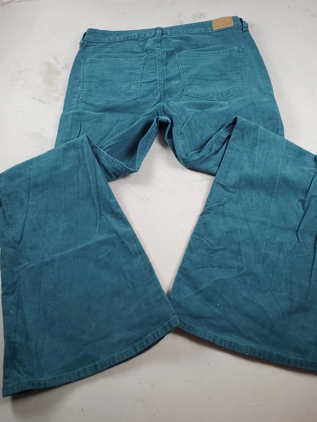 American Eagle Super Hi‑Rise Flare Corduroy Pants – Teal – 34” Stretch Waist