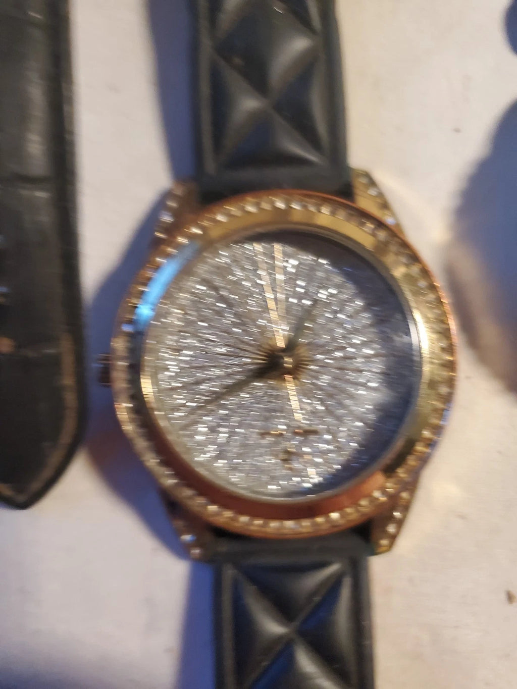 Mixed Lot Of Assorted Watches (8) For Parts ~ Repair/ Untested Sold As Is