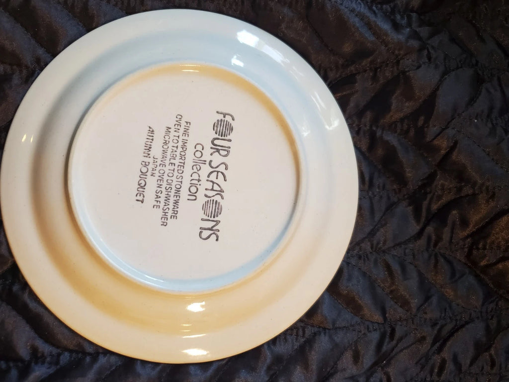 2 Vintage Four Seasons Collections Autumn Bouquet Salad Plates 6.5" Japan