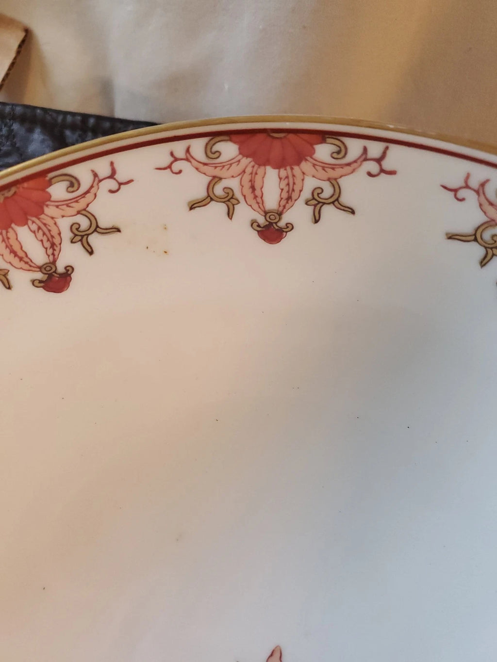 Vintage Gold Imari Hand Painted Porcelain Bowl 9.5” – Excellent Condition