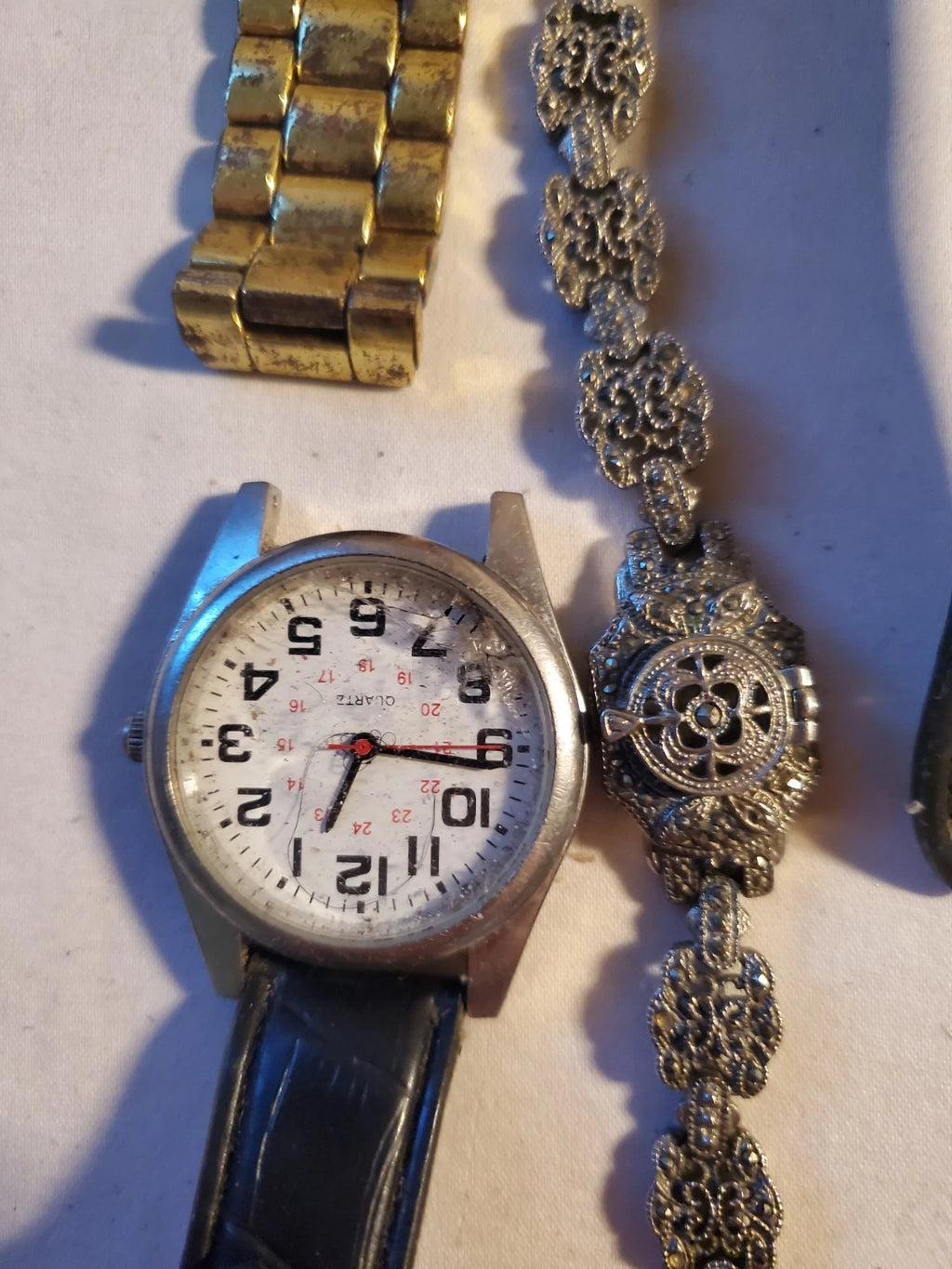 Mixed Lot Of Assorted Watches (8) For Parts ~ Repair/ Untested Sold As Is