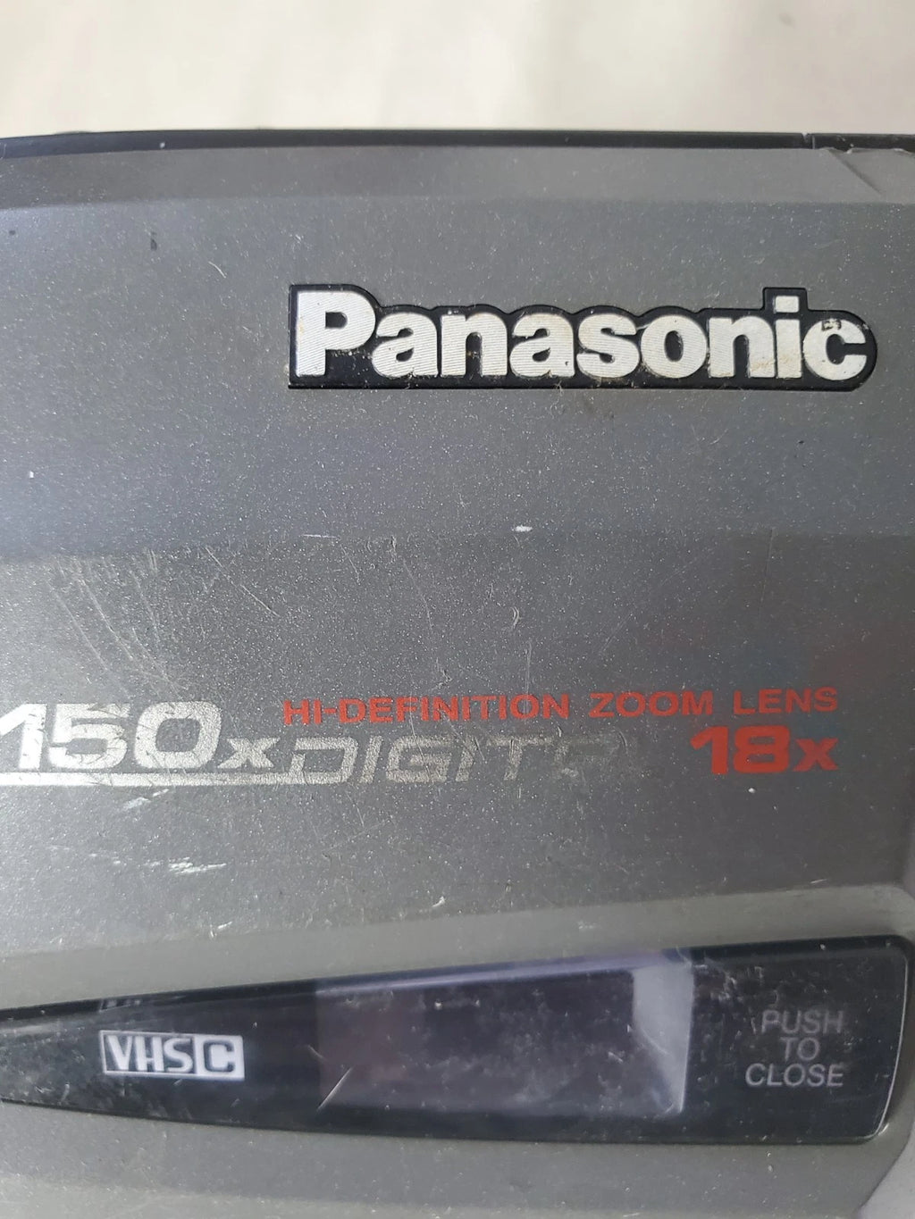 Panasonic PV-D3000D Camcorder Hi-Definition Zoom Lens 18x Untested - Parts Only