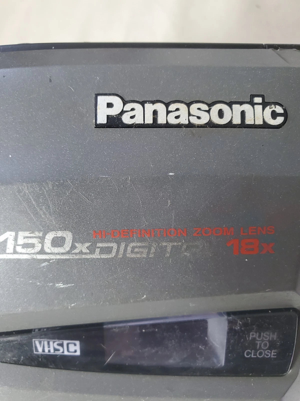 Panasonic PV-D3000D Camcorder Hi-Definition Zoom Lens 18x Untested - Parts Only