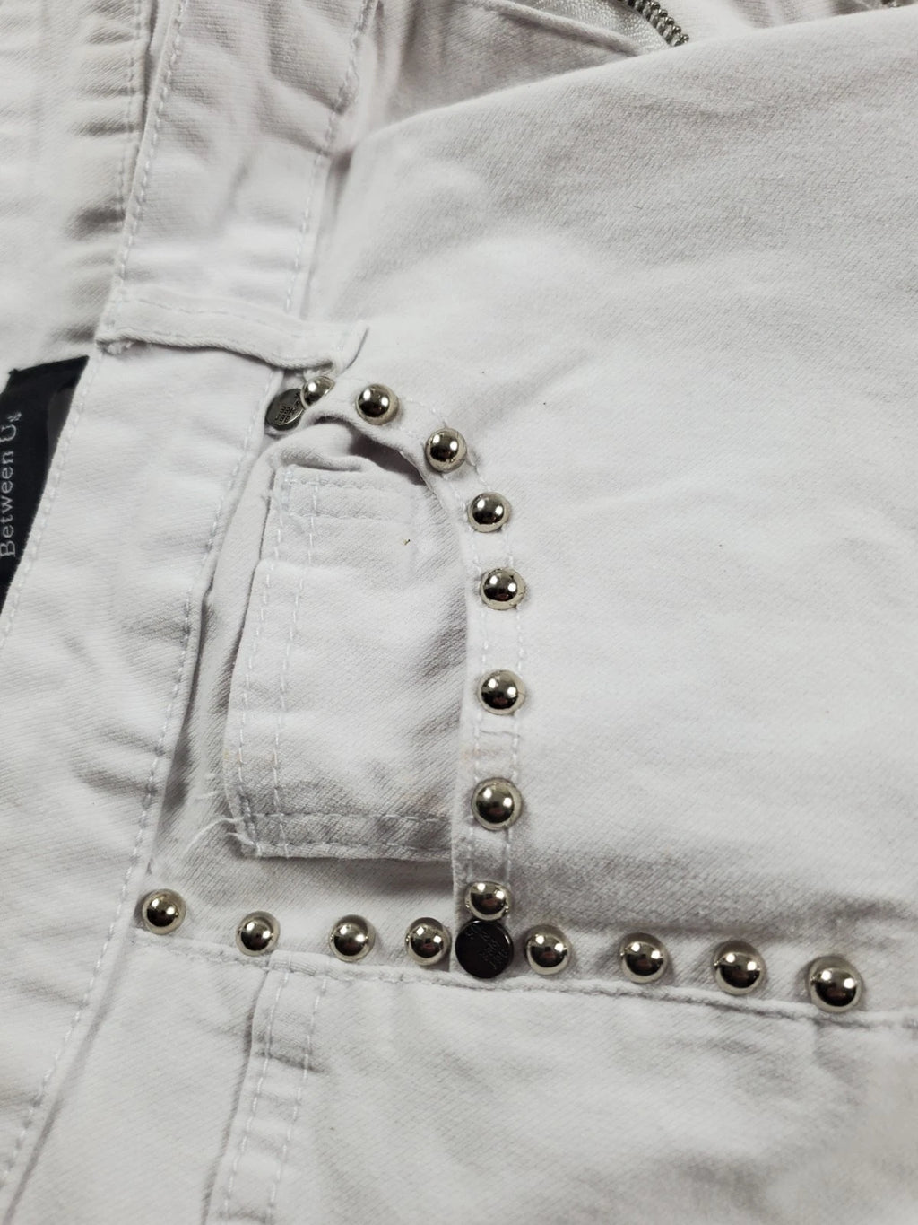 Between Us White Denim Shorts – Studded Detail – 32” Waist