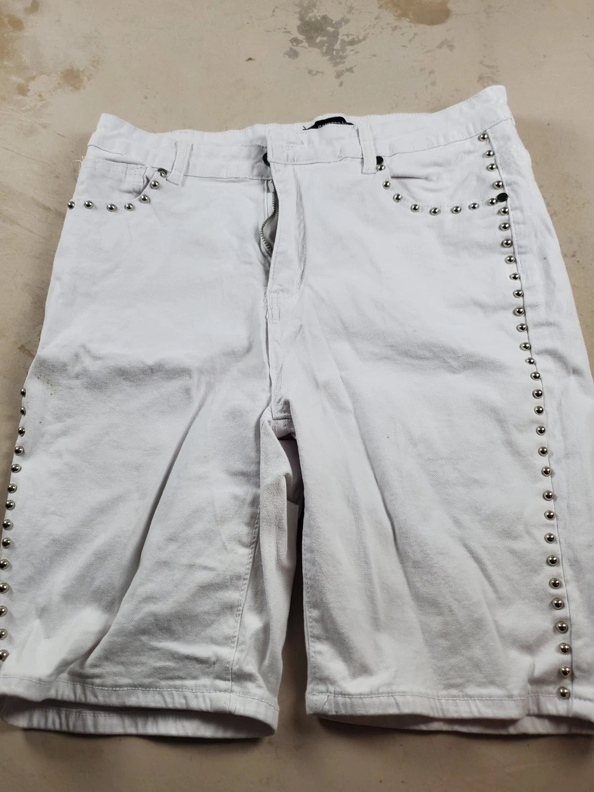 Between Us White Denim Shorts – Studded Detail – 32” Waist