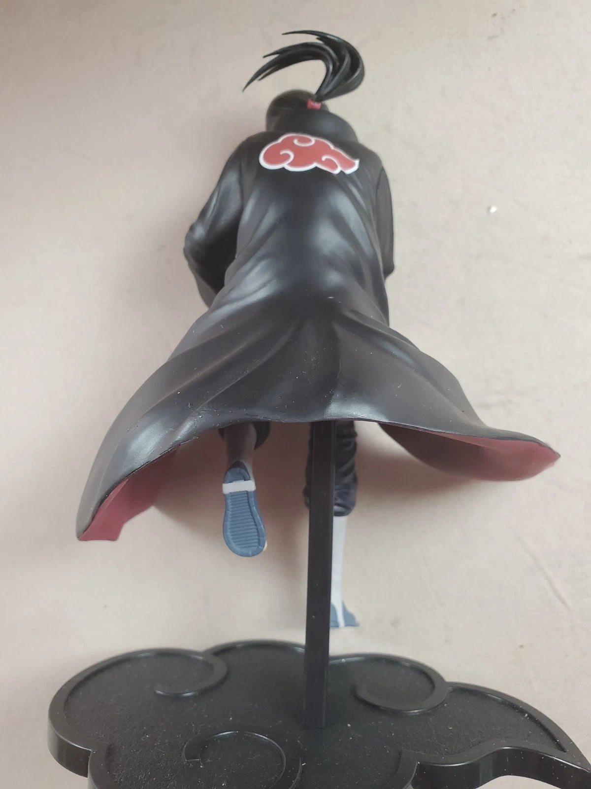 Itachi Uchiha Naruto Figure – Akatsuki Cloak – Dynamic Hand Sign Pose – Anime Co