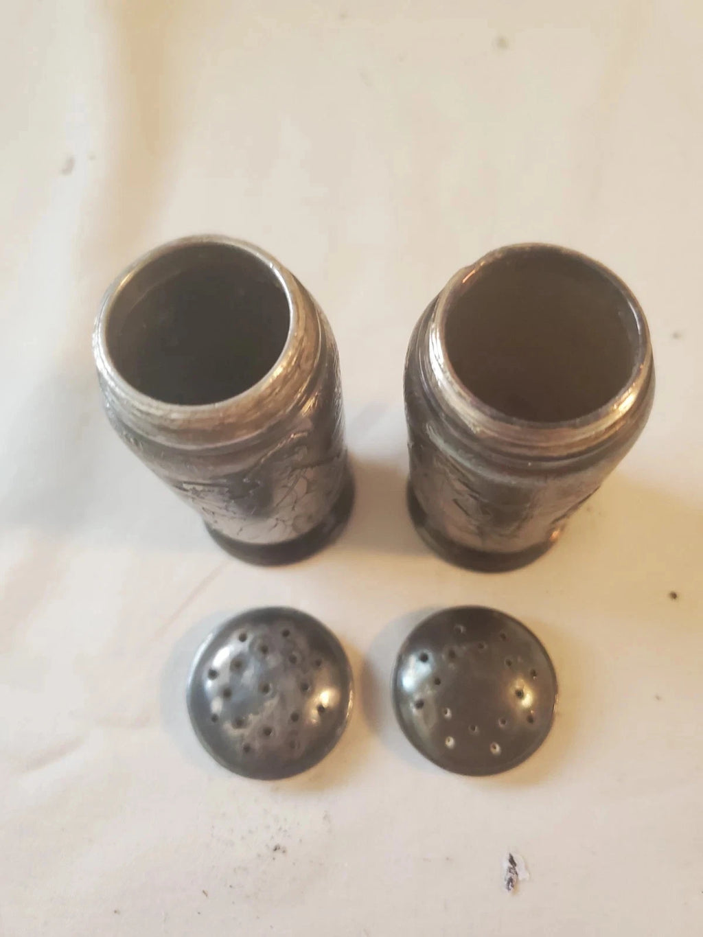 Reed and Barton 574 Salt &amp; Pepper shakers Silver Plate