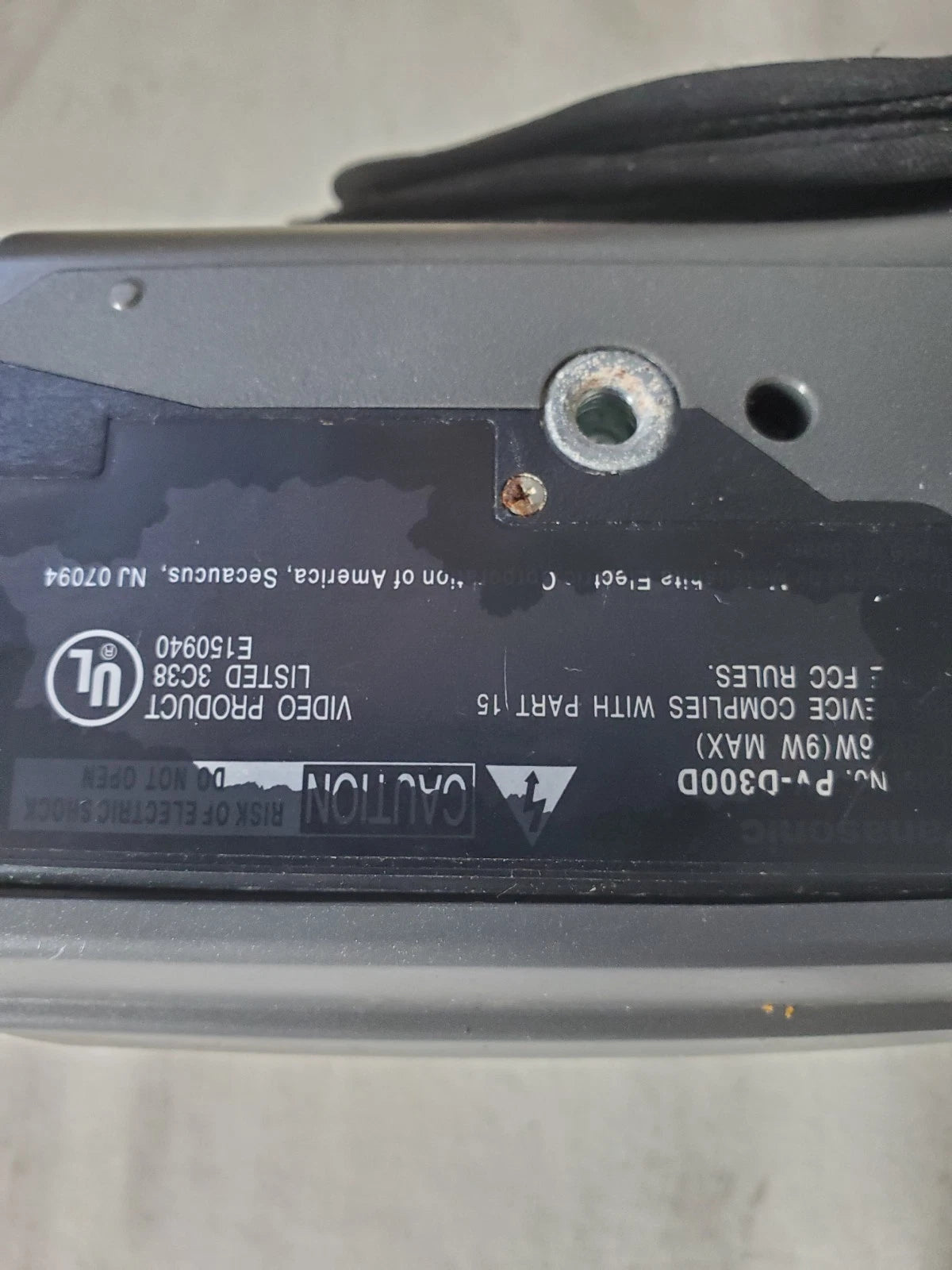 Panasonic PV-D3000D Camcorder Hi-Definition Zoom Lens 18x Untested - Parts Only