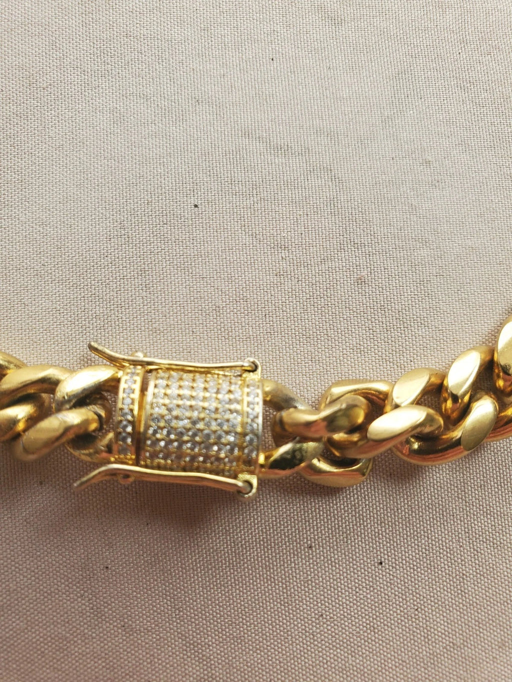 Miami Cuban Link Chain Stainless Steel Necklace – 20”–6 mm Wide – 108g/3.8oz
