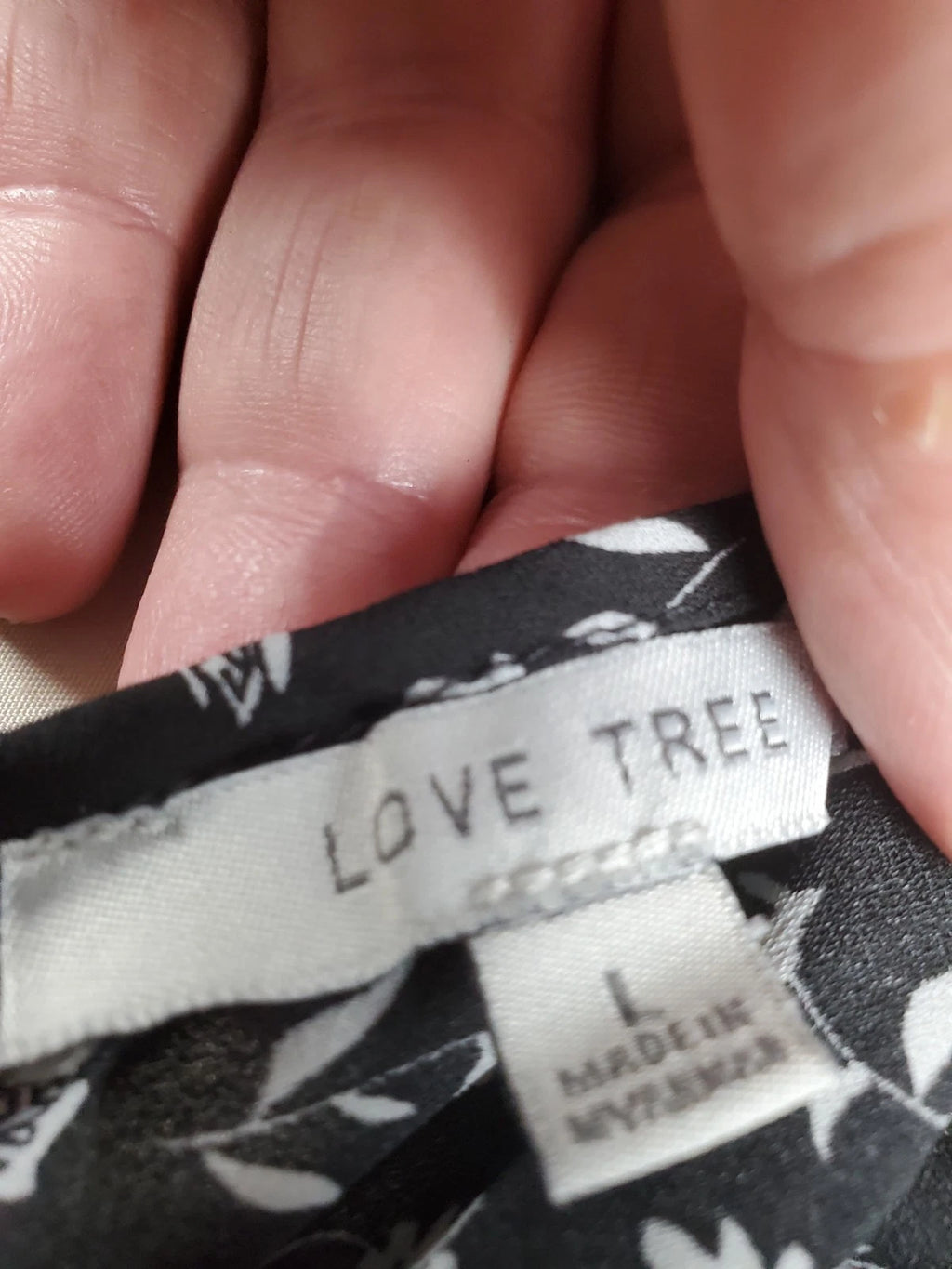 Love Tree Women’s Floral Spaghetti Strap Dress – Size L – Ruffle Hem