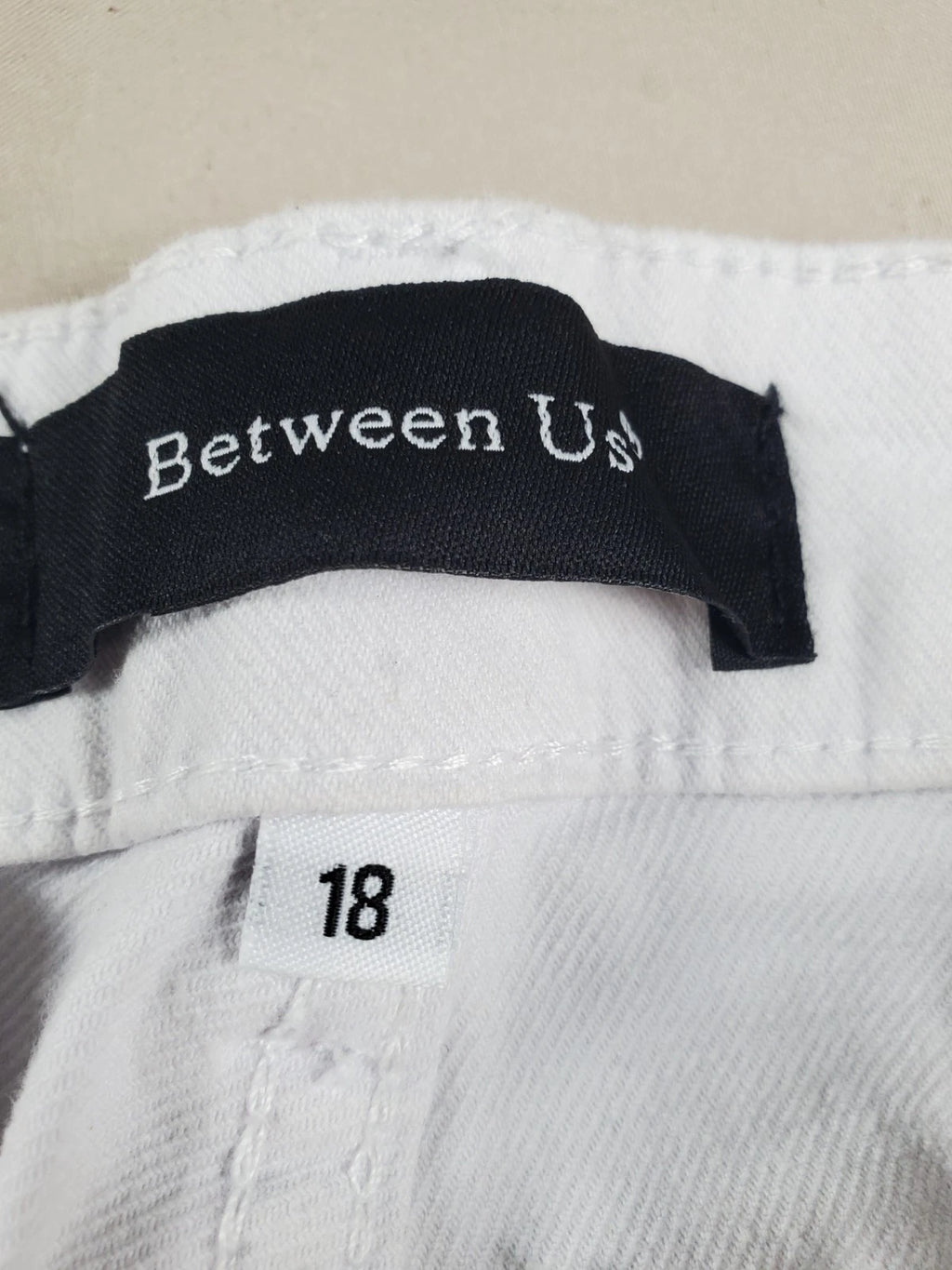Between Us White Denim Shorts – Studded Detail – 32” Waist